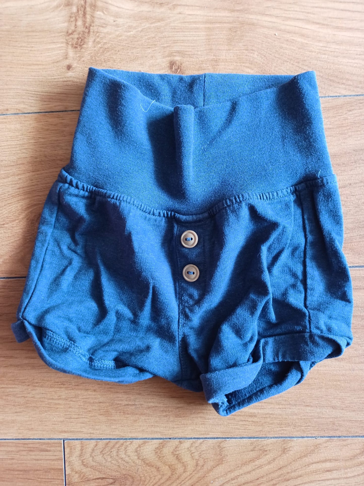 H&M Shorts Age 4-6 Months