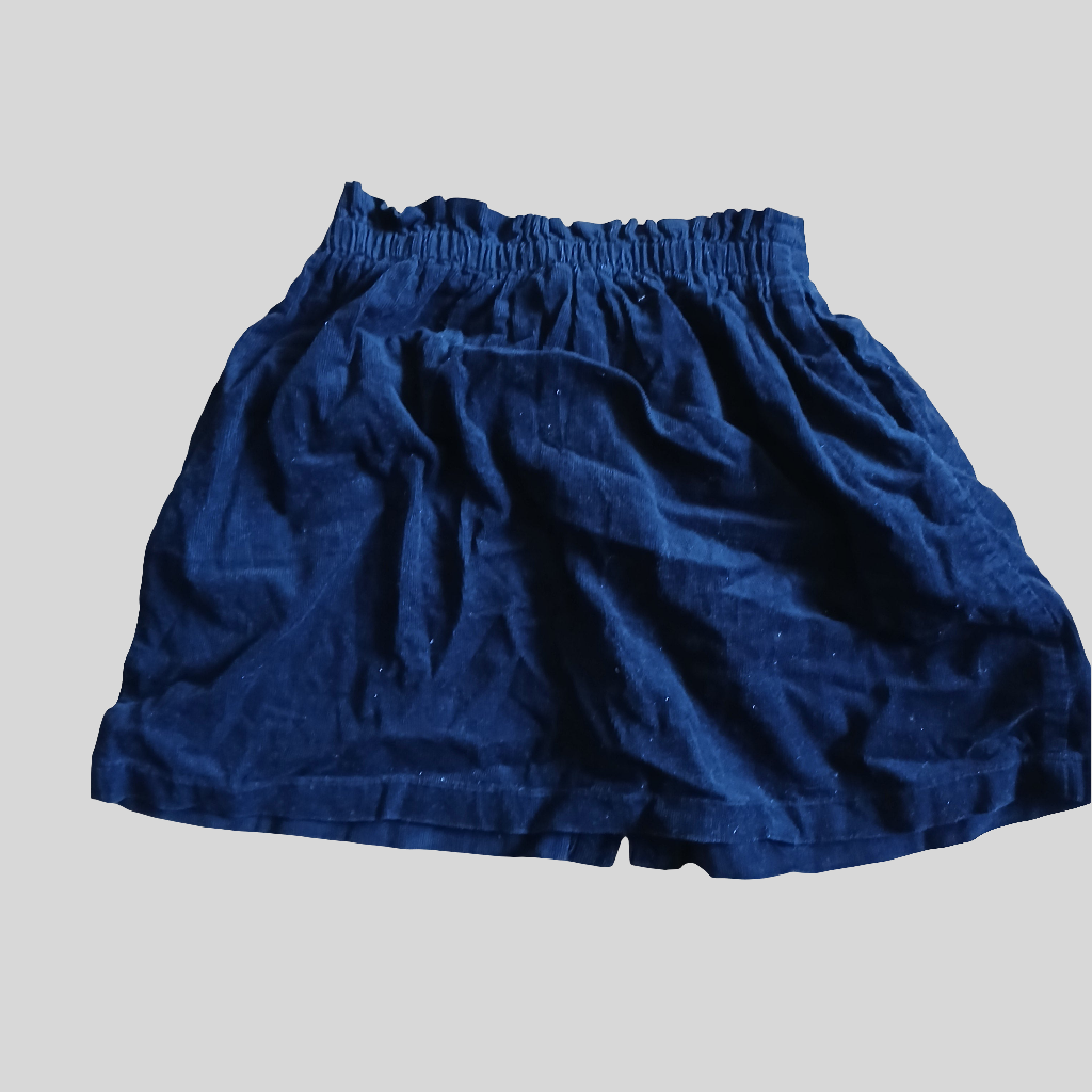 Dunnes Navy Skirt Age 8
