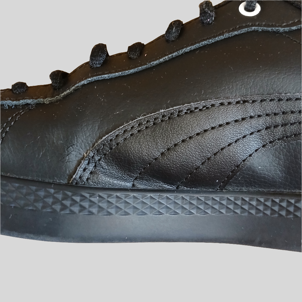 Puma Smash Black Runners Trainers Size 7