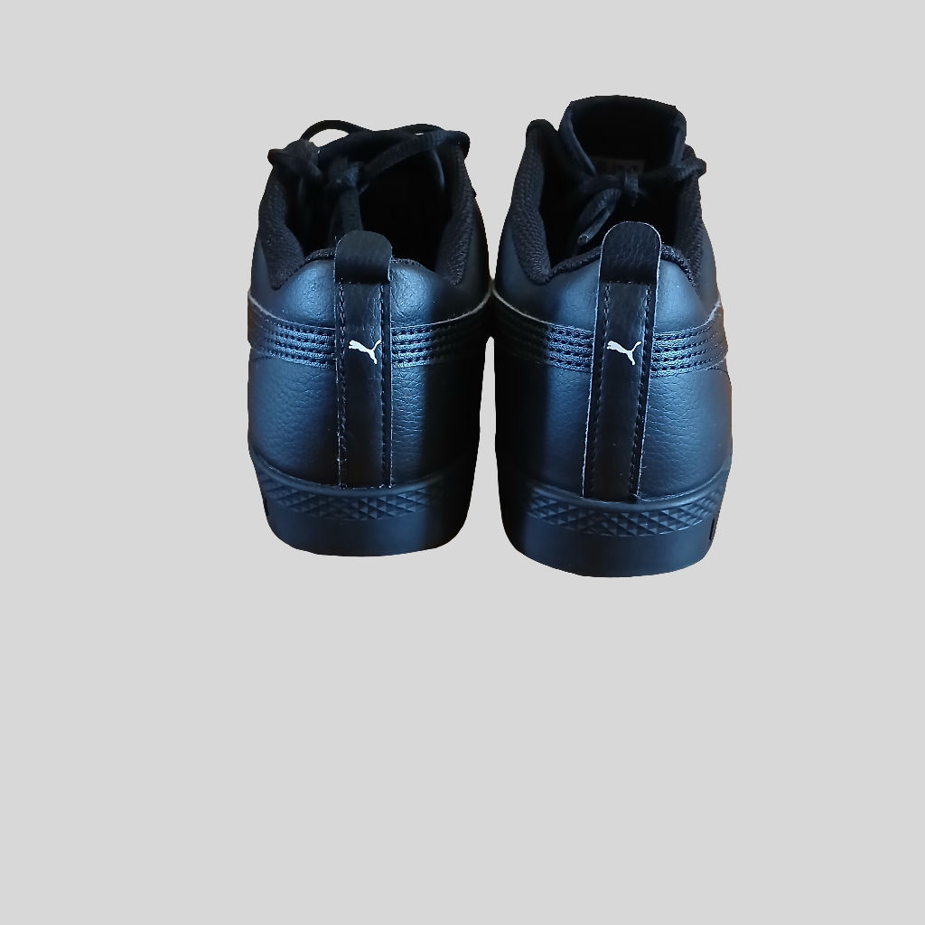 Puma Smash Black Runners Trainers Size 7