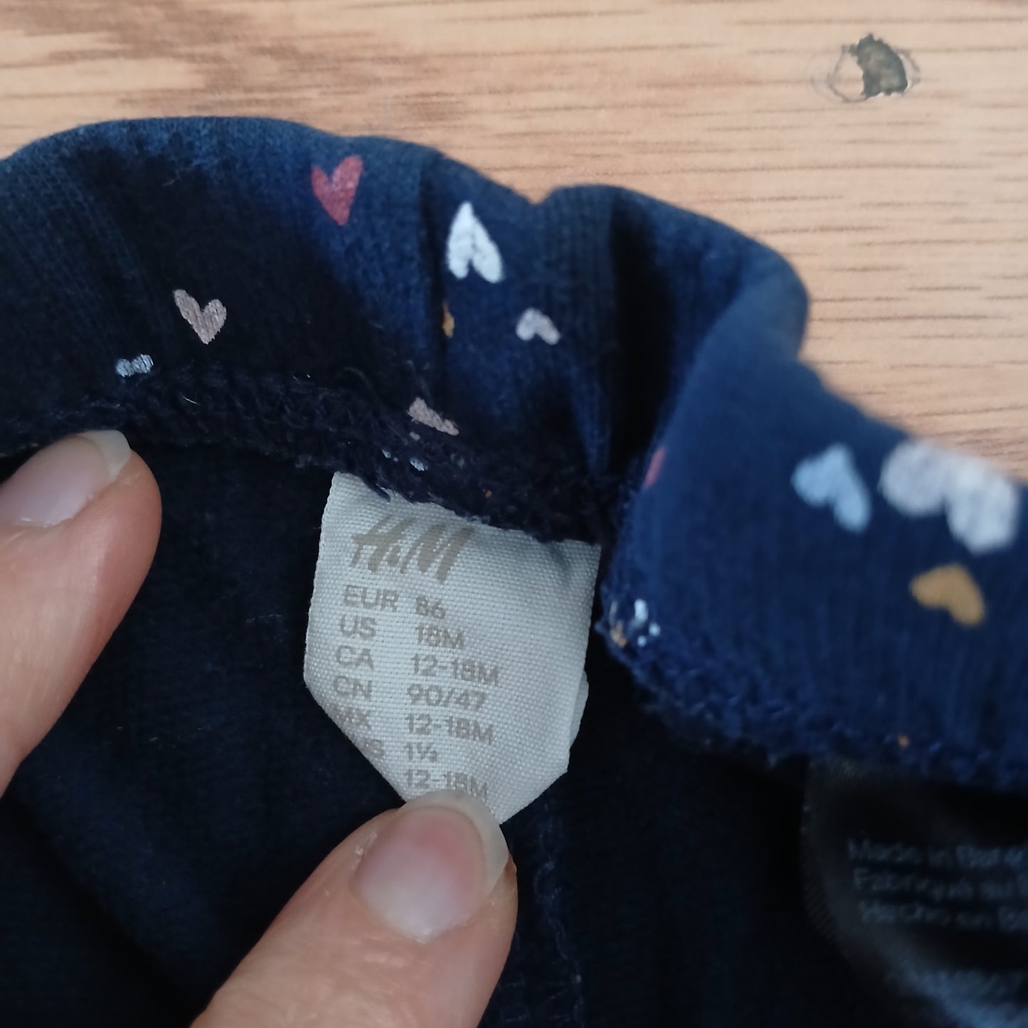H&M Hearts Leggings Age 12-18 months