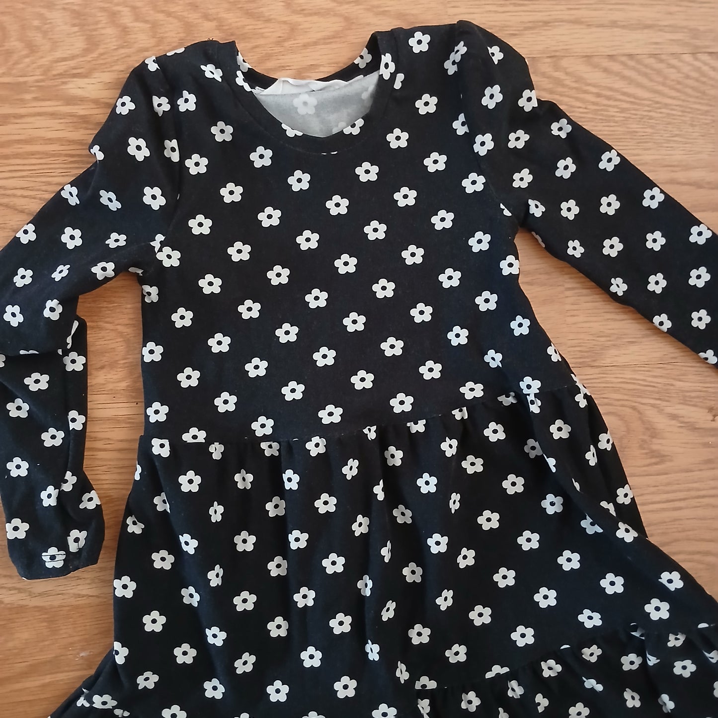 Primark/Penneys Black Dress with Flowers Age 2-3