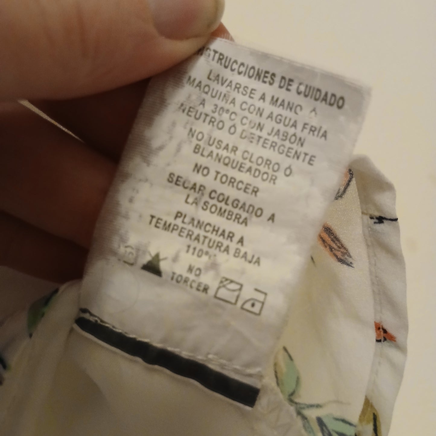 Forever 18 Floral Top Approx Size M