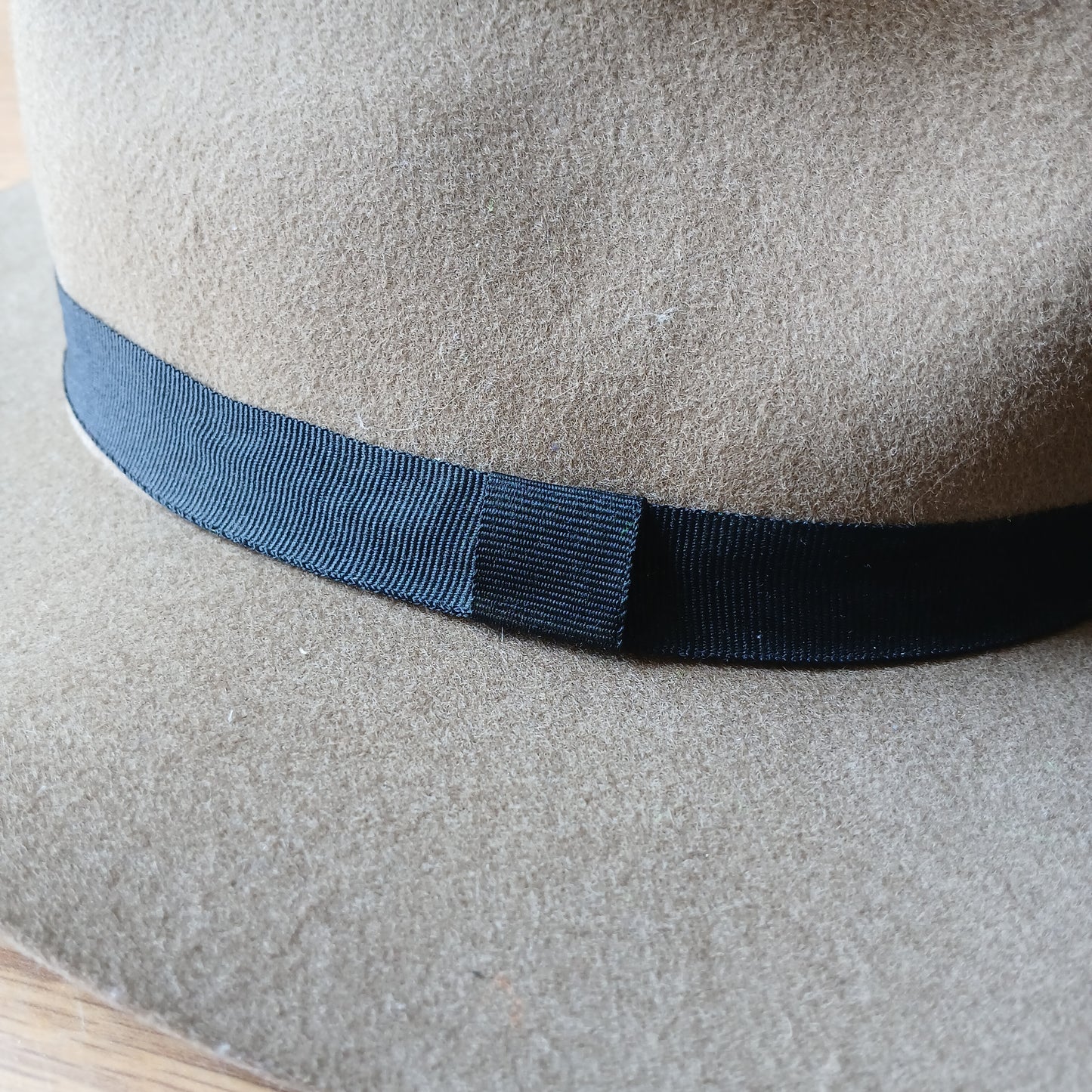 H&M 100% Wool Hat Size M/58