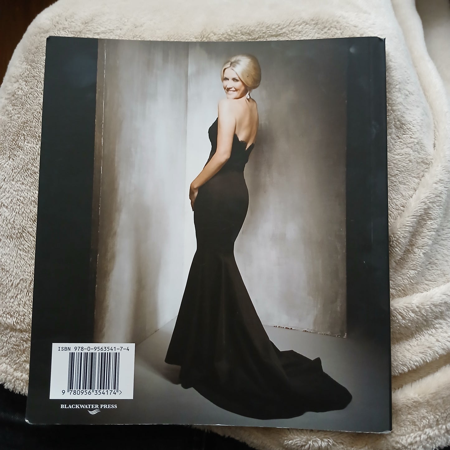 Style & Fashion by Lisa Fitzpatrick