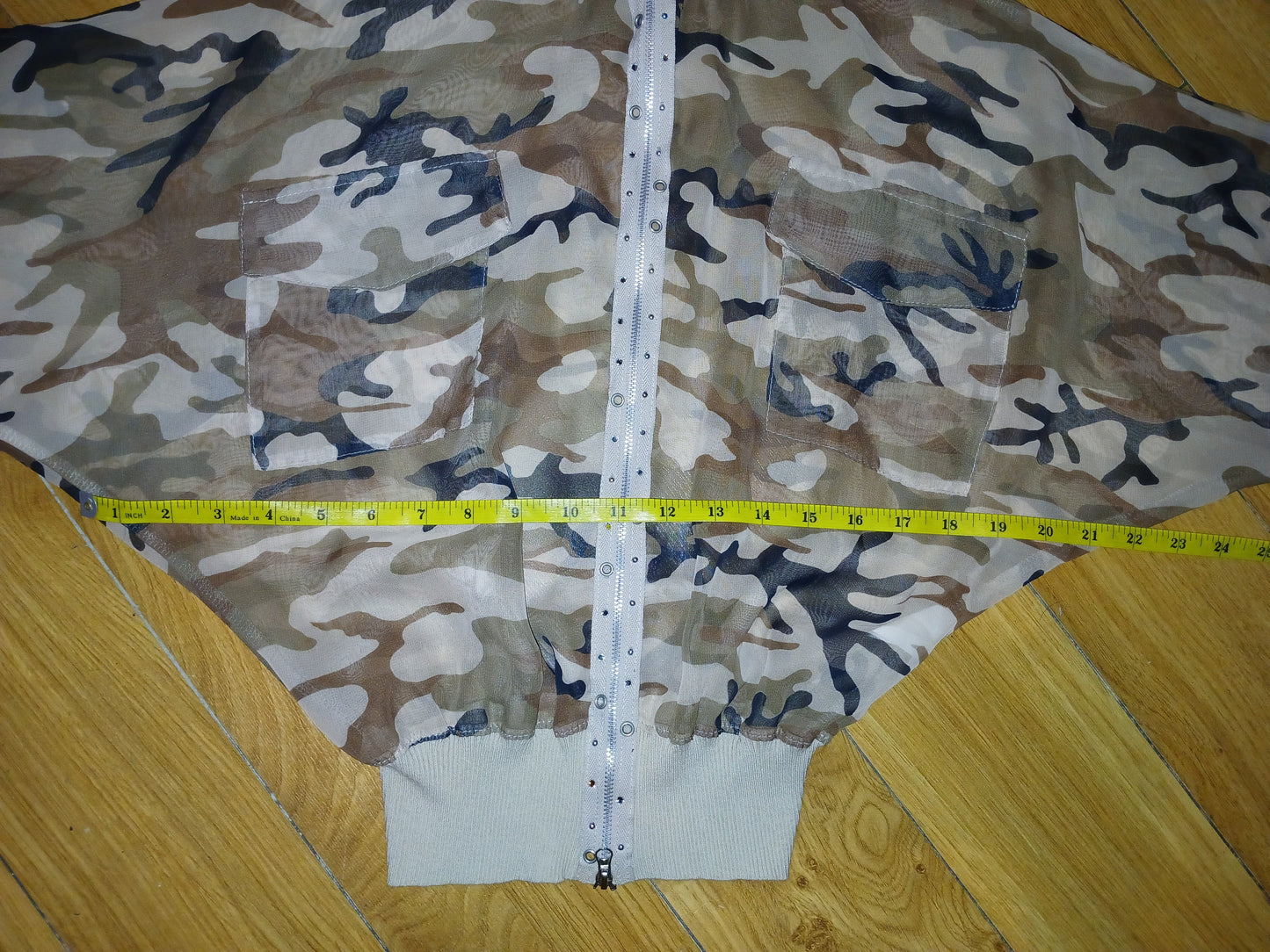 New Park Camo Zip-up Top Size Small Approx