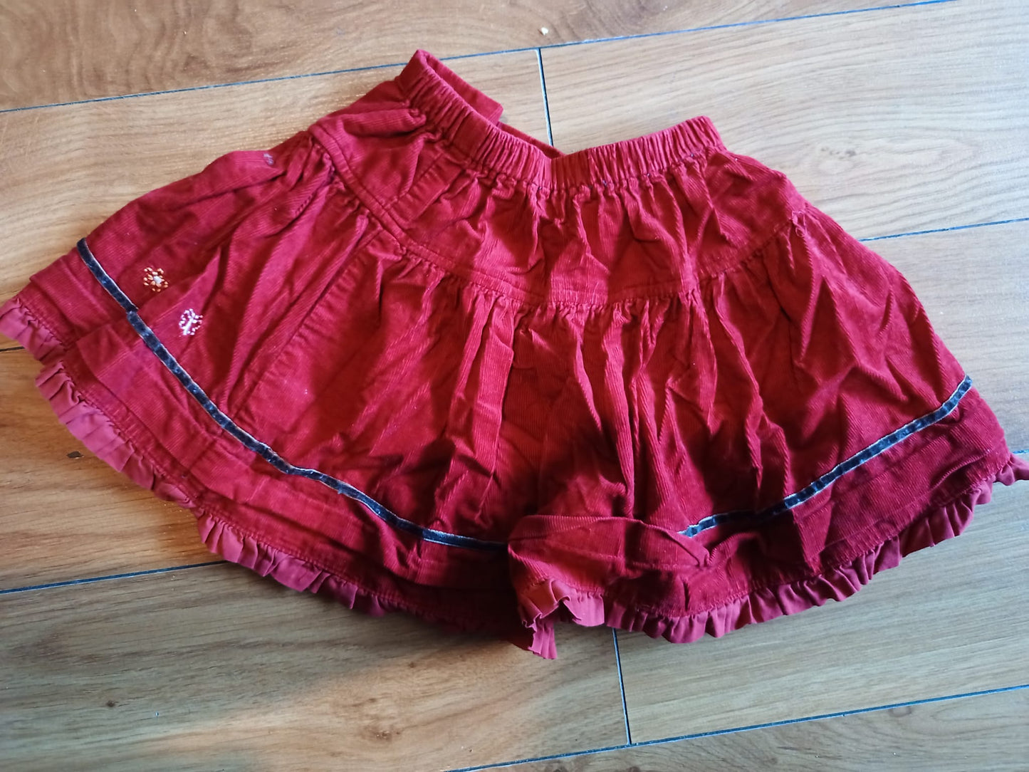 Dunnes Skirt Age 9-12 months