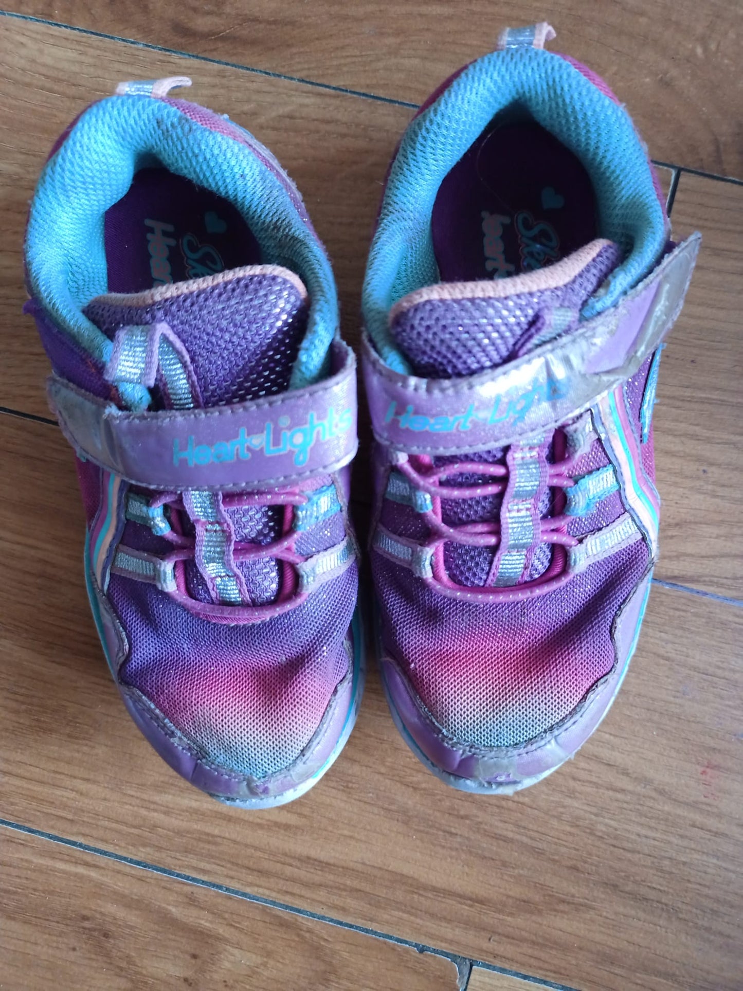 Sketchers Runners Trainers Size 9