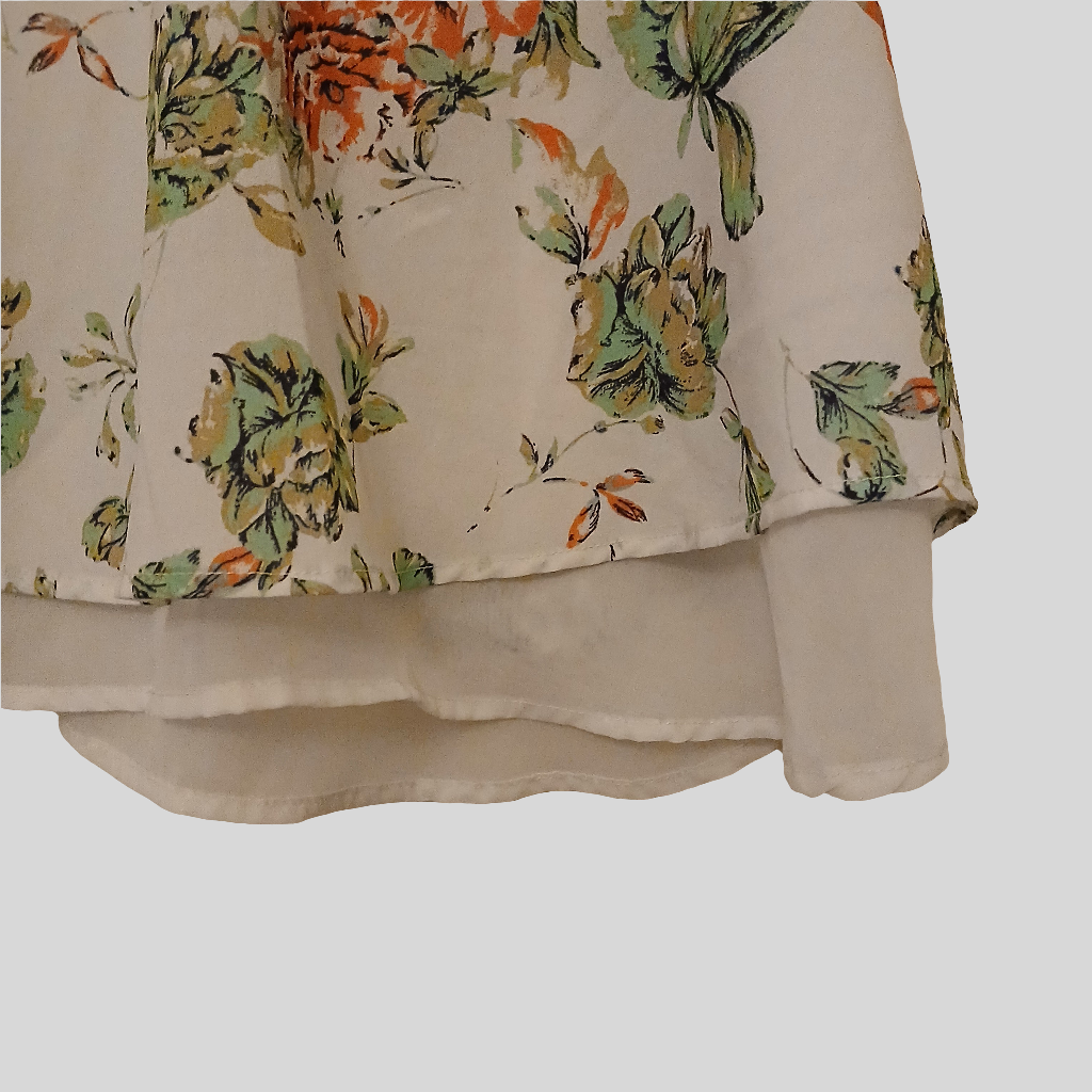 Forever 18 Floral Top Approx Size M