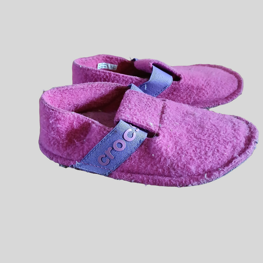 Kids Crocs Slippers Size 11c Felt
