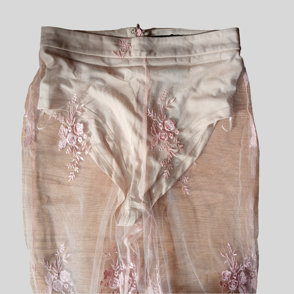 Brand New I Saw It First Pink Sheer Lace Co-Ord Two Piece Suit Size 10