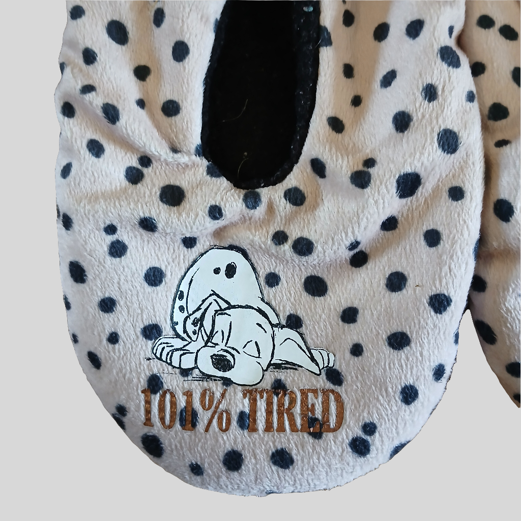 Disney 101 Dalmations Slippers Size 6-8