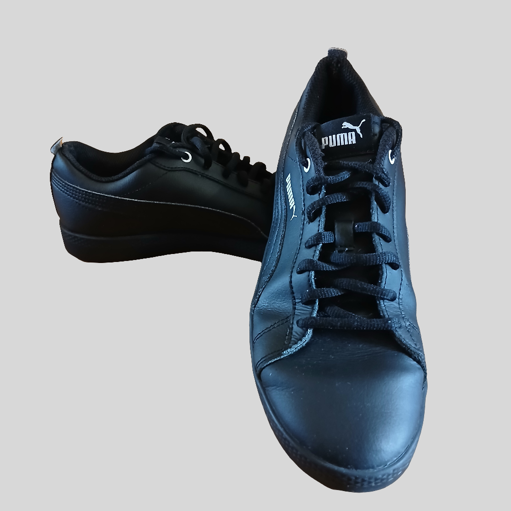 Puma Smash Black Runners Trainers Size 7