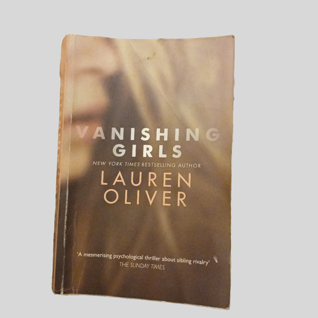 Vanishing Girls by Lauren Oliver