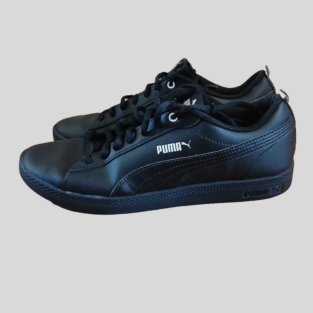Puma Smash Black Runners Trainers Size 7