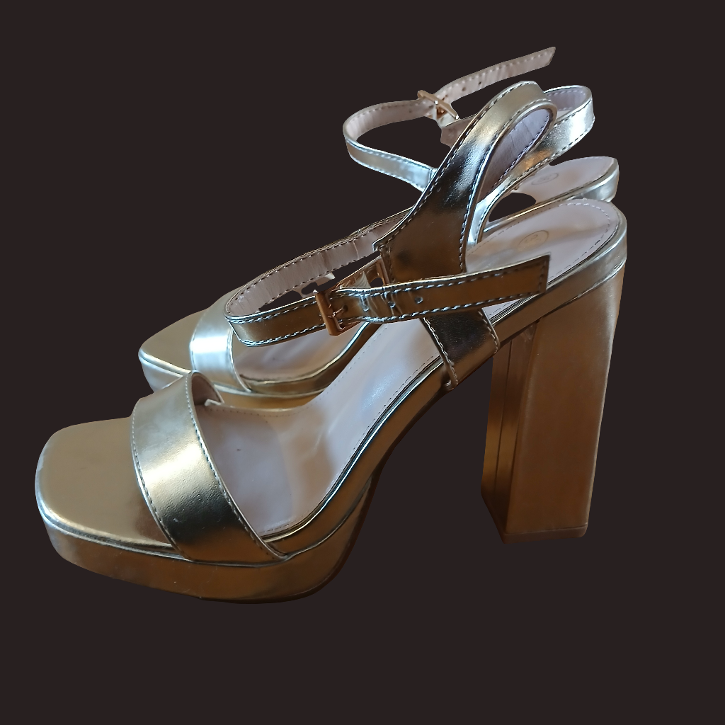 "MIA" Gold Metallic High Heeled Shoes Size 3/3.5 eur 36