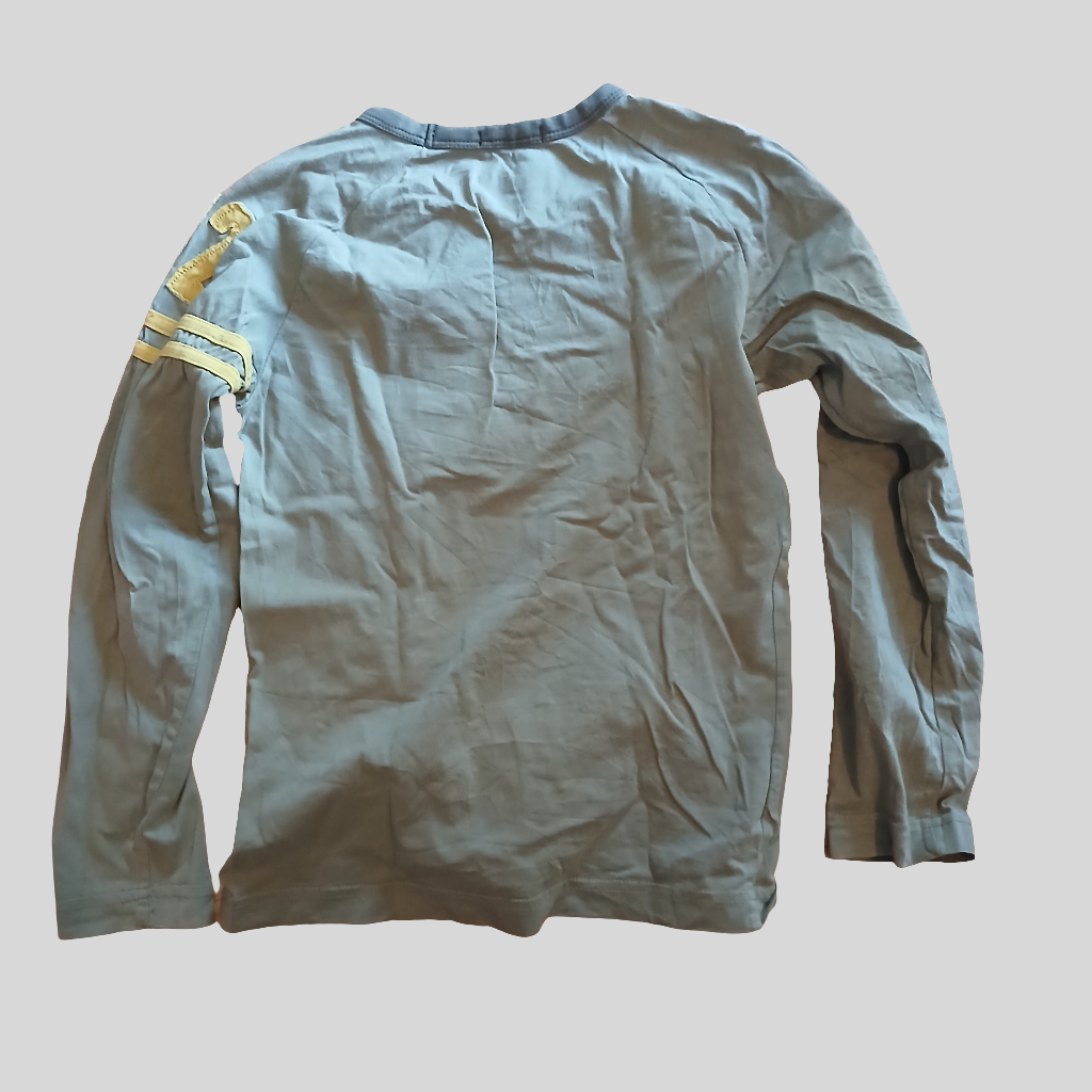 H&M T-Shirt Approx Age 9-10