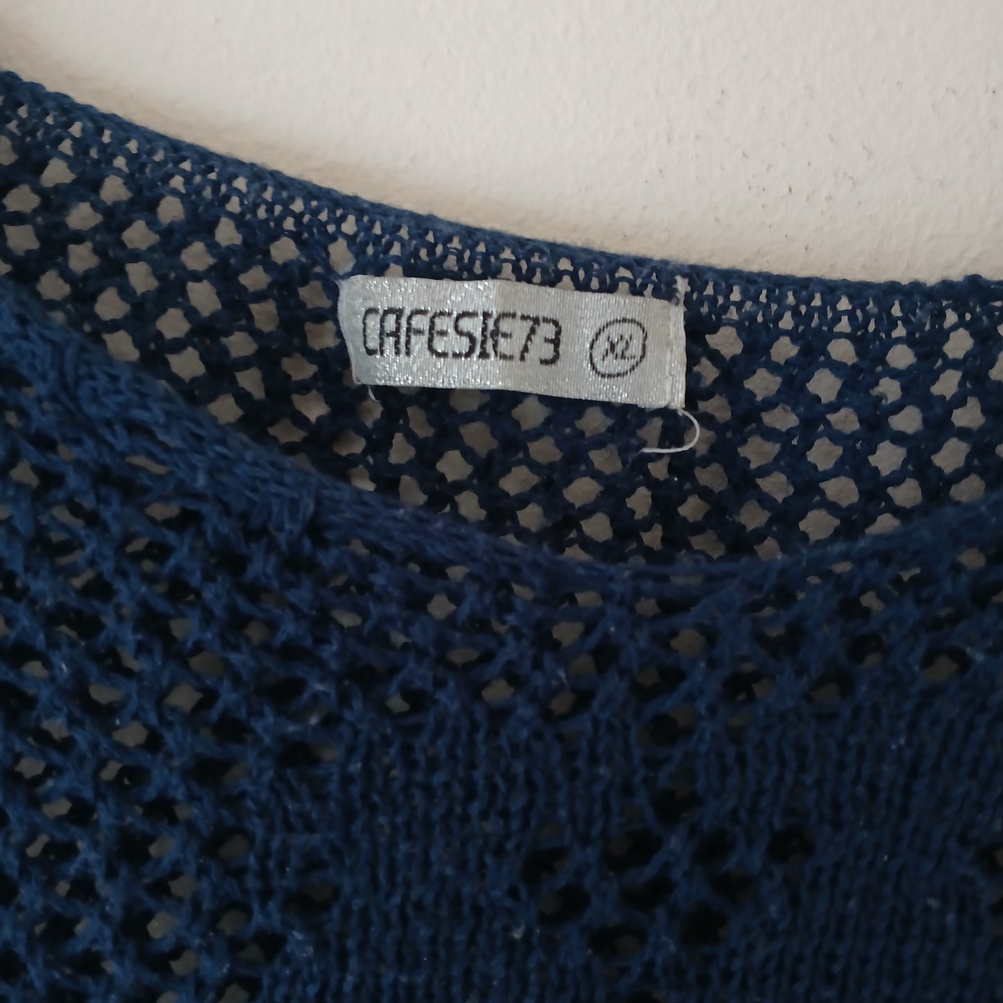 Cropped Fringe Top Size XL