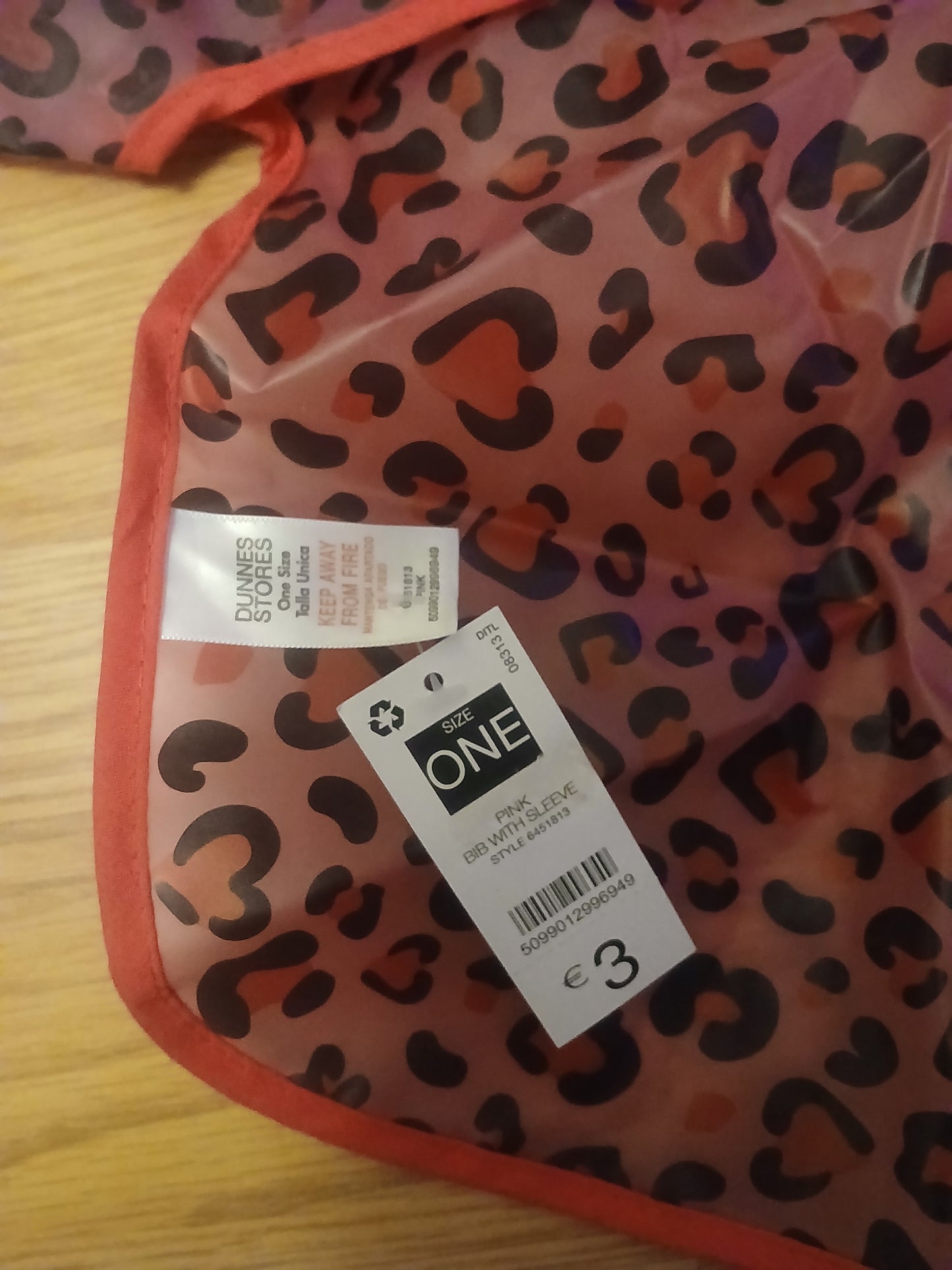 New Dunnes Toddler Messy Play Apron