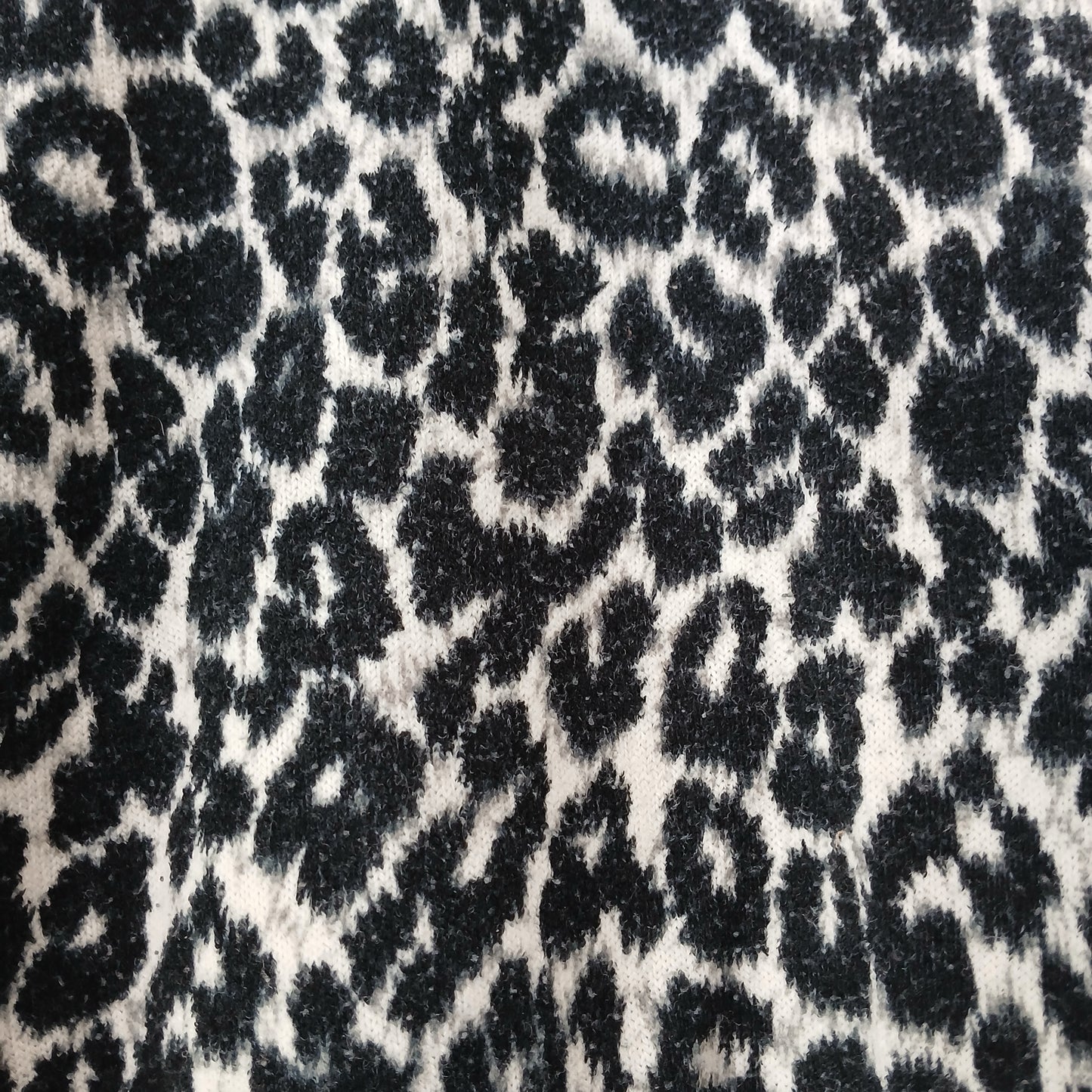 Mystify Leopard Print Top Size M