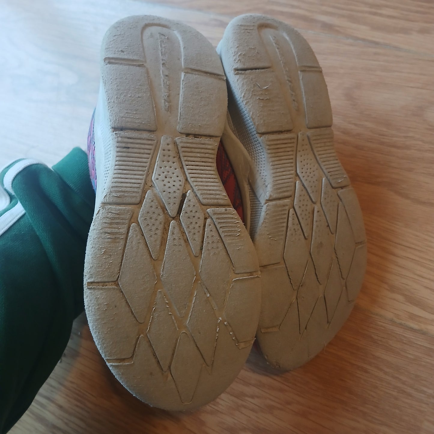 Skechers Pink Runners Trainers Size UK 12 EU 30