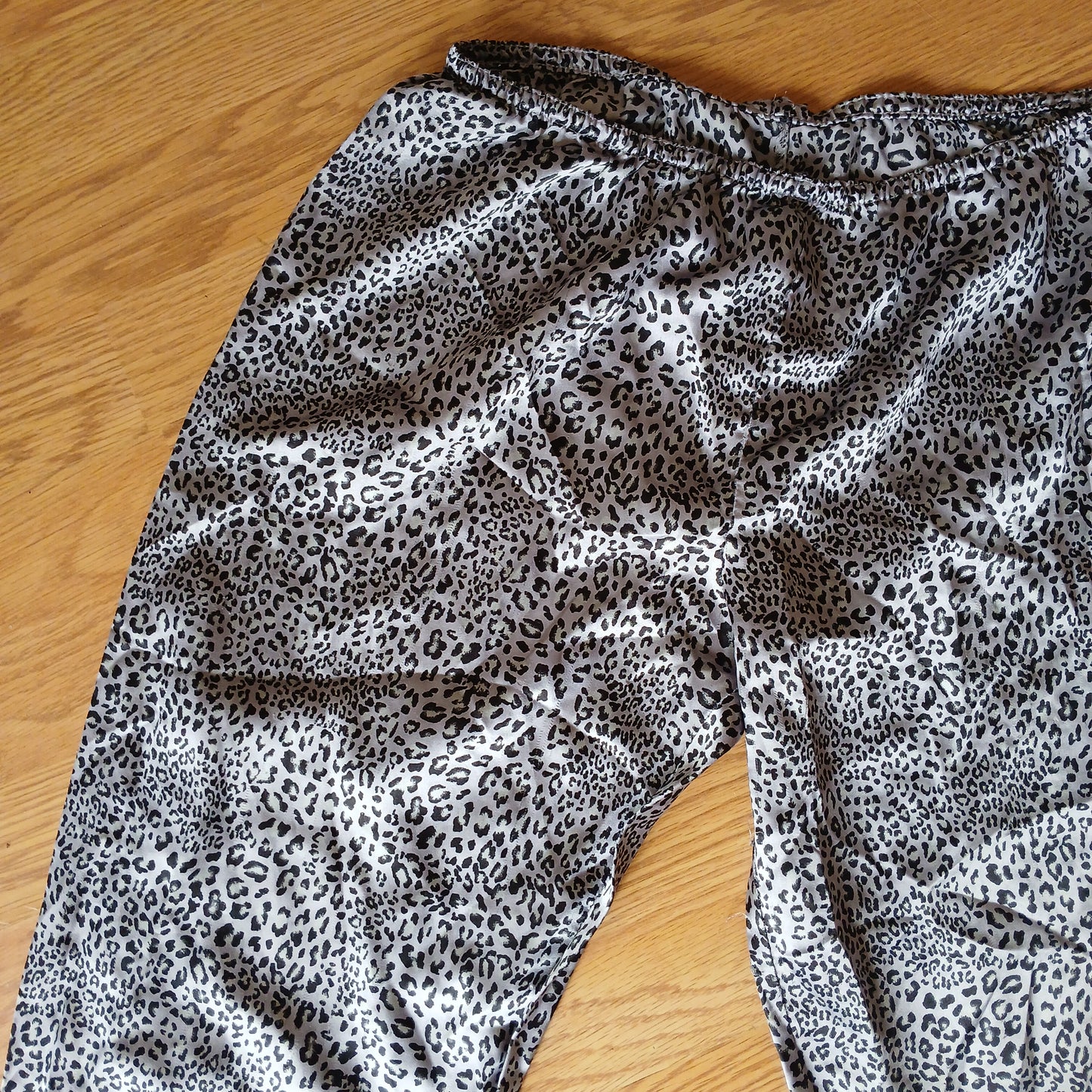 La Belle Femme Leopard Print Pyjama Bottoms Size 10/12