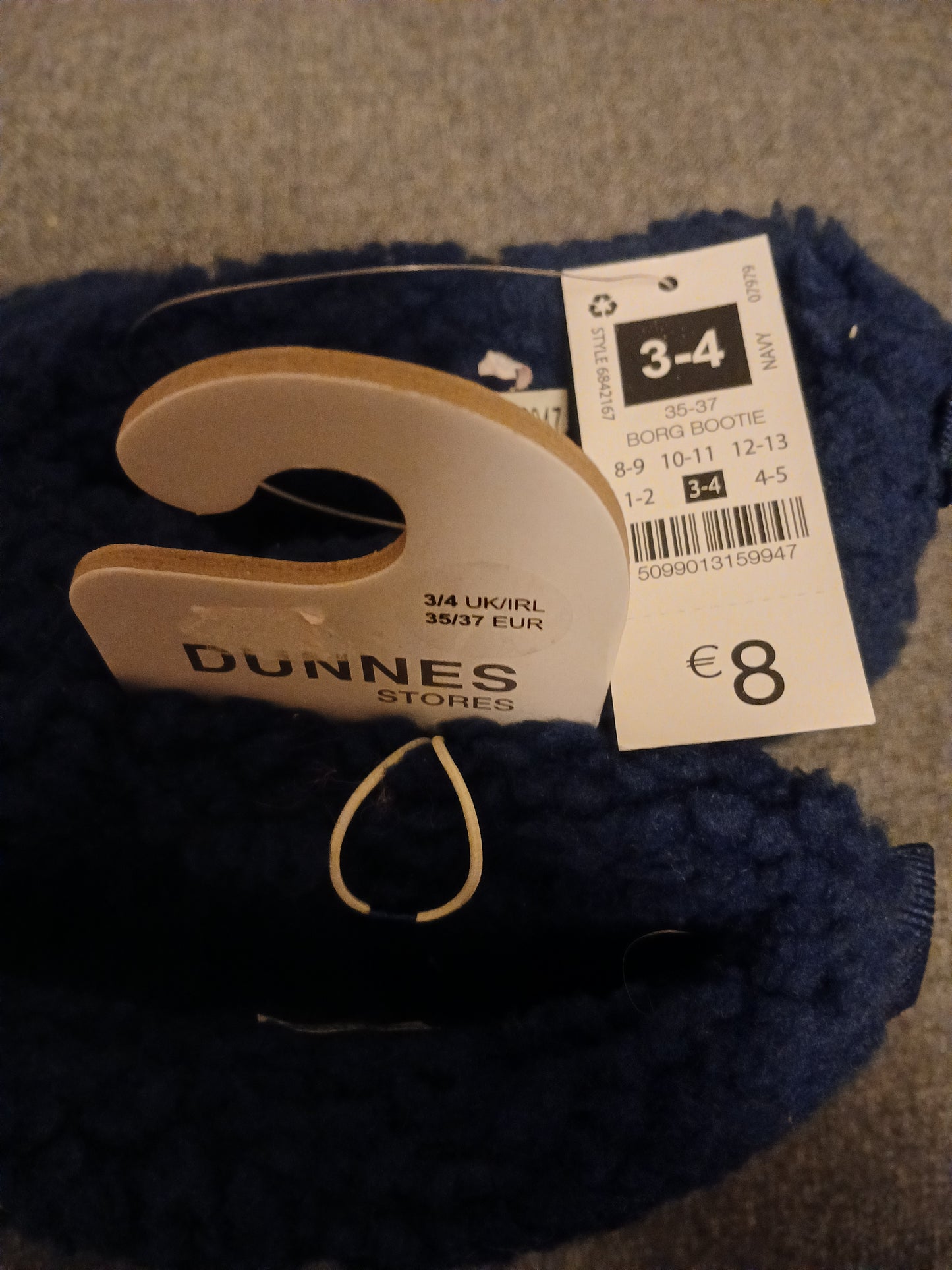 New Dunnes Navy Furry Slipper Boots Size 3-4
