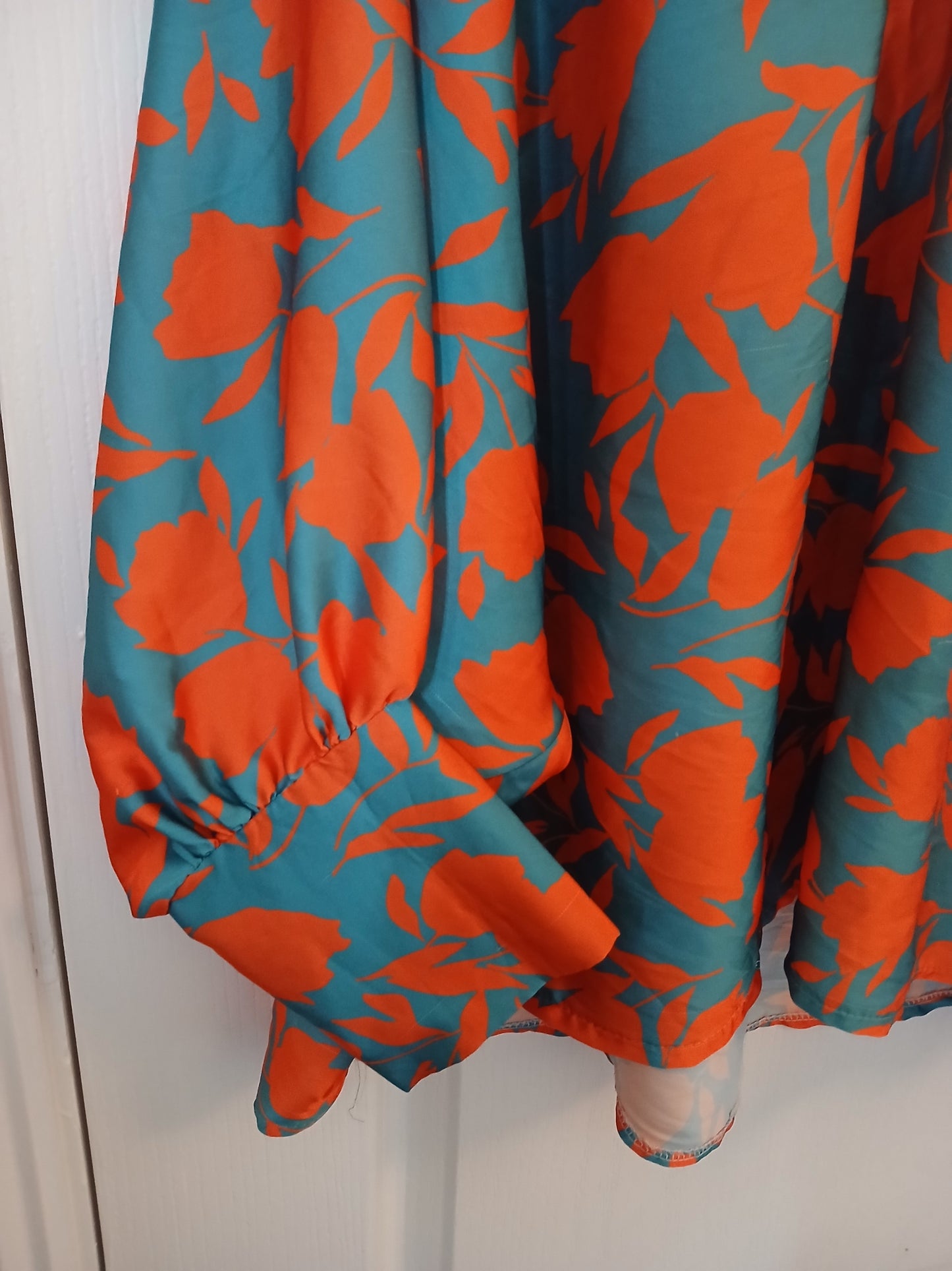 New Collection Floral Top Size XL