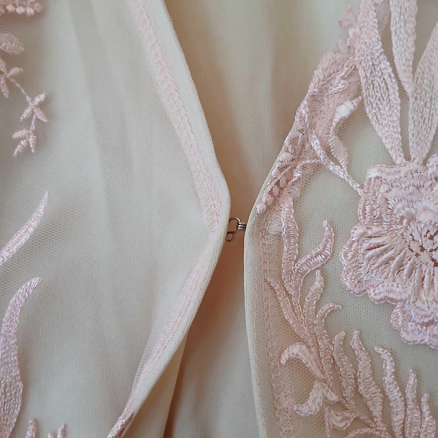 Brand New I Saw It First Pink Sheer Lace Co-Ord Two Piece Suit Size 10