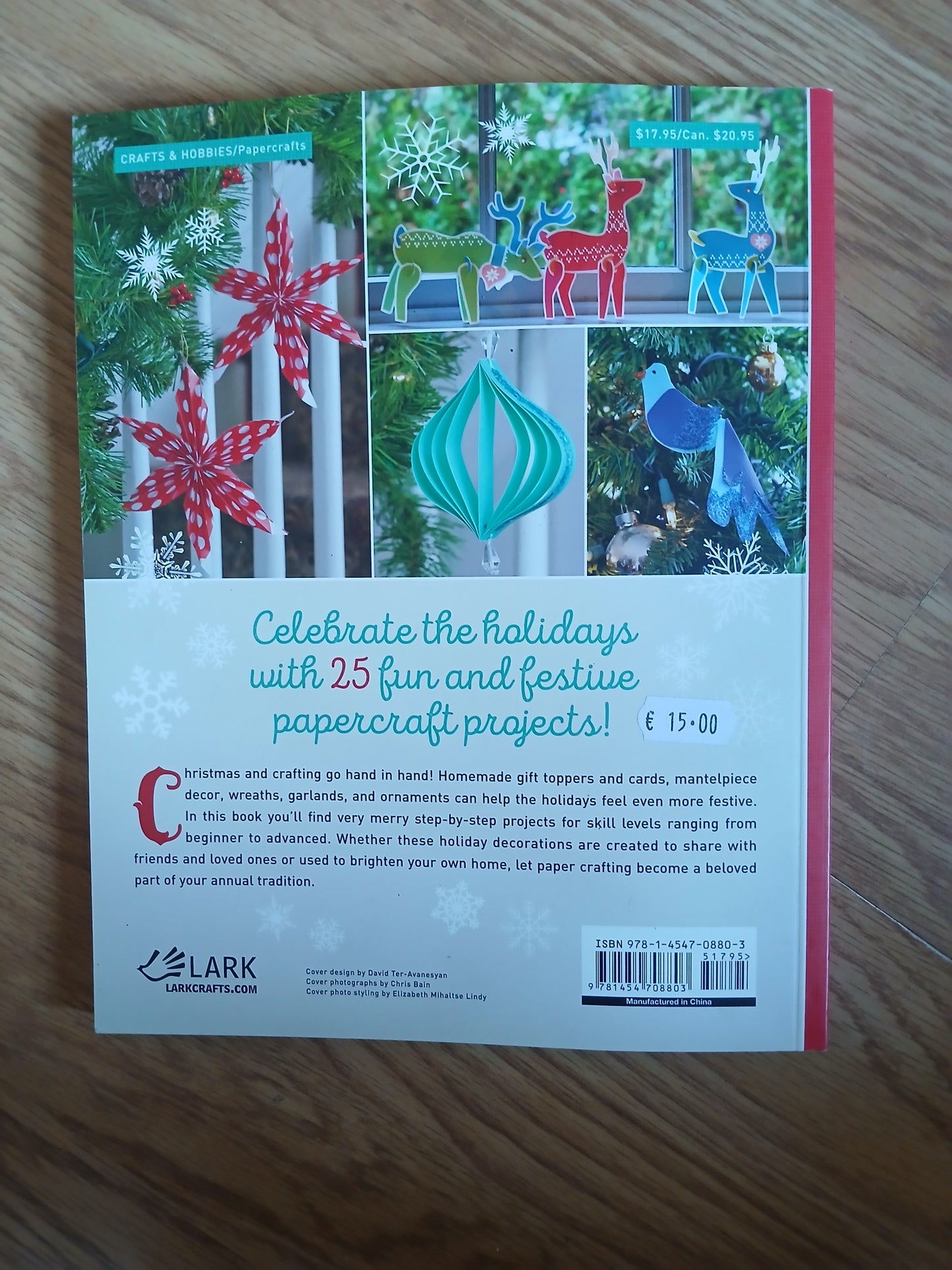 A Very Merry Paper Christmas- Craft Book