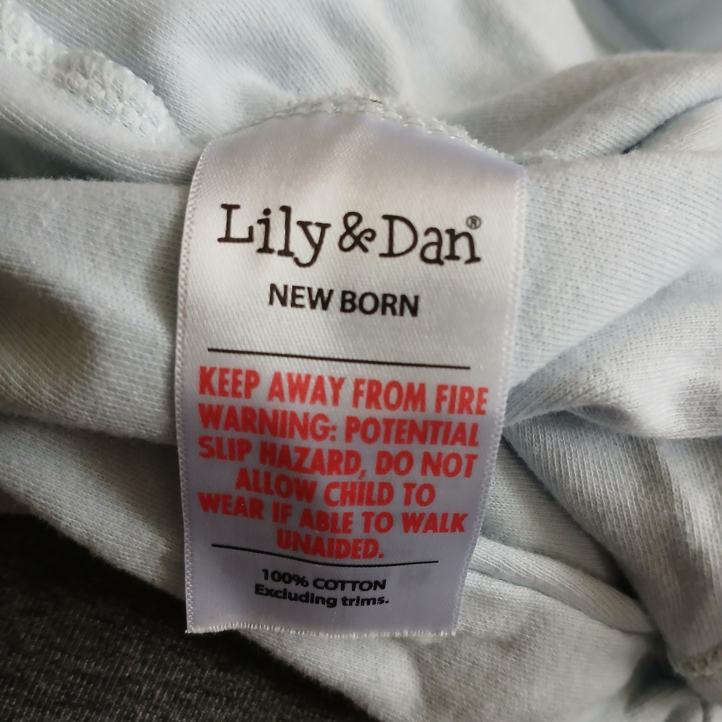 Lily & Dan Sleepsuit Babygrow Age Newborn
