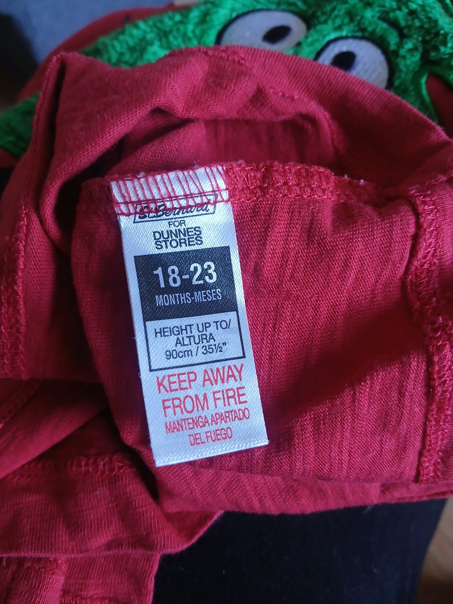 Dunnes Christmas T-Shirt Age 18-23 months