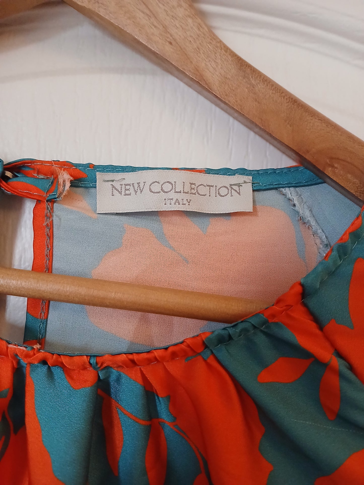 New Collection Floral Top Size XL