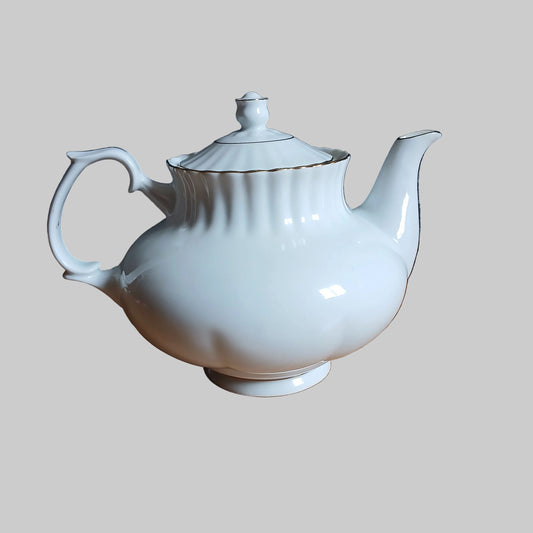 Chodziez White and Gold Teapot