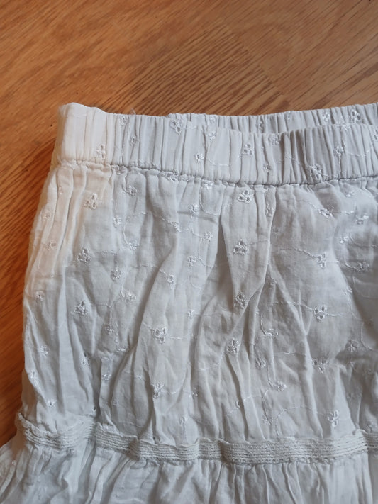 Dunnes White Skirt Age 6