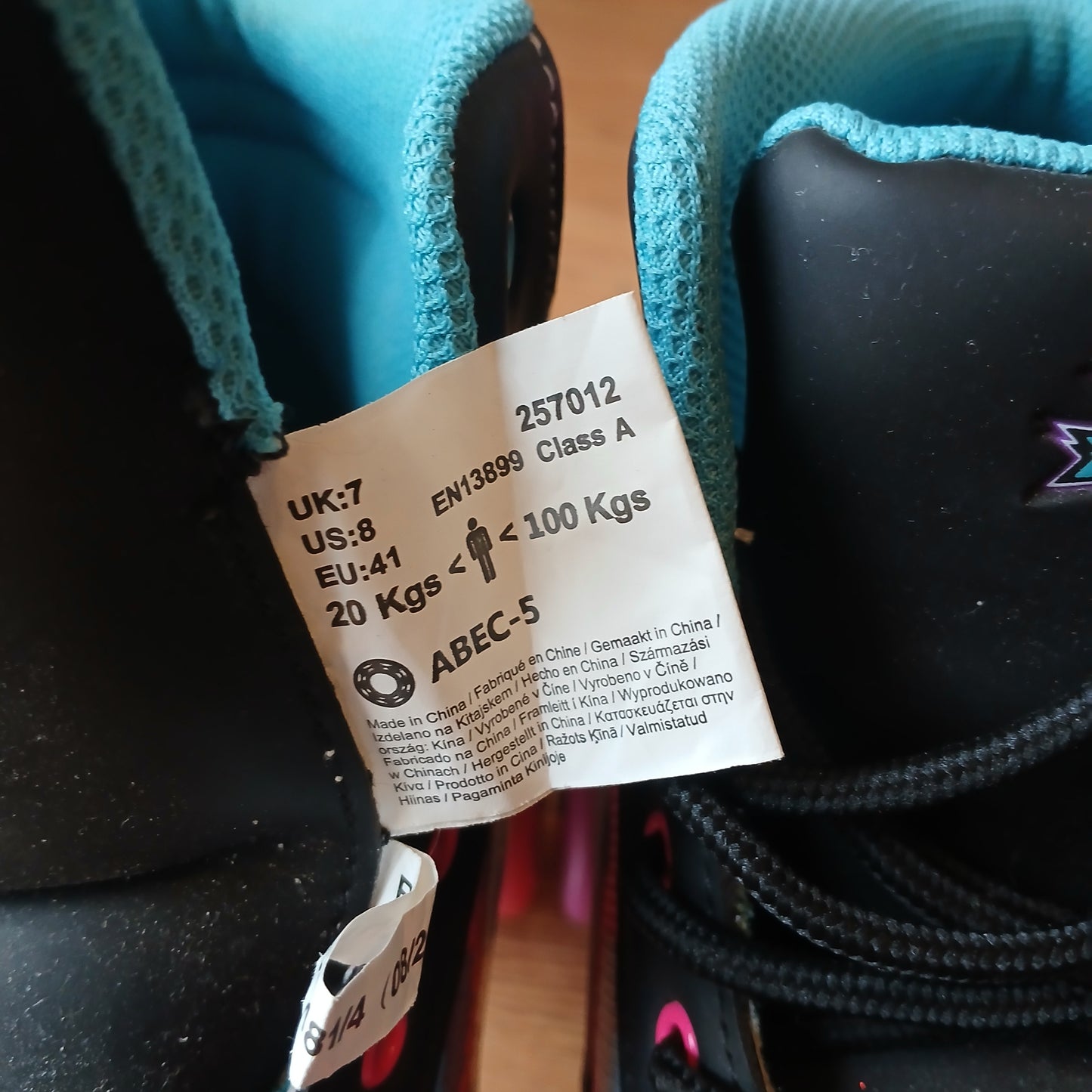 No Fear Adult Roller Skates Size 7